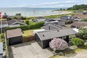 Fritidsbolig på Løvsangervej 4, 8410 Rønde