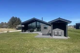 Fritidshus på Strandsletten 11, Gjerrild, 8500 Grenaa