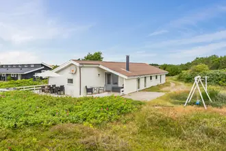 Fritidshus på Julianevej 3, Bjerregaard, 6960 Hvide Sande