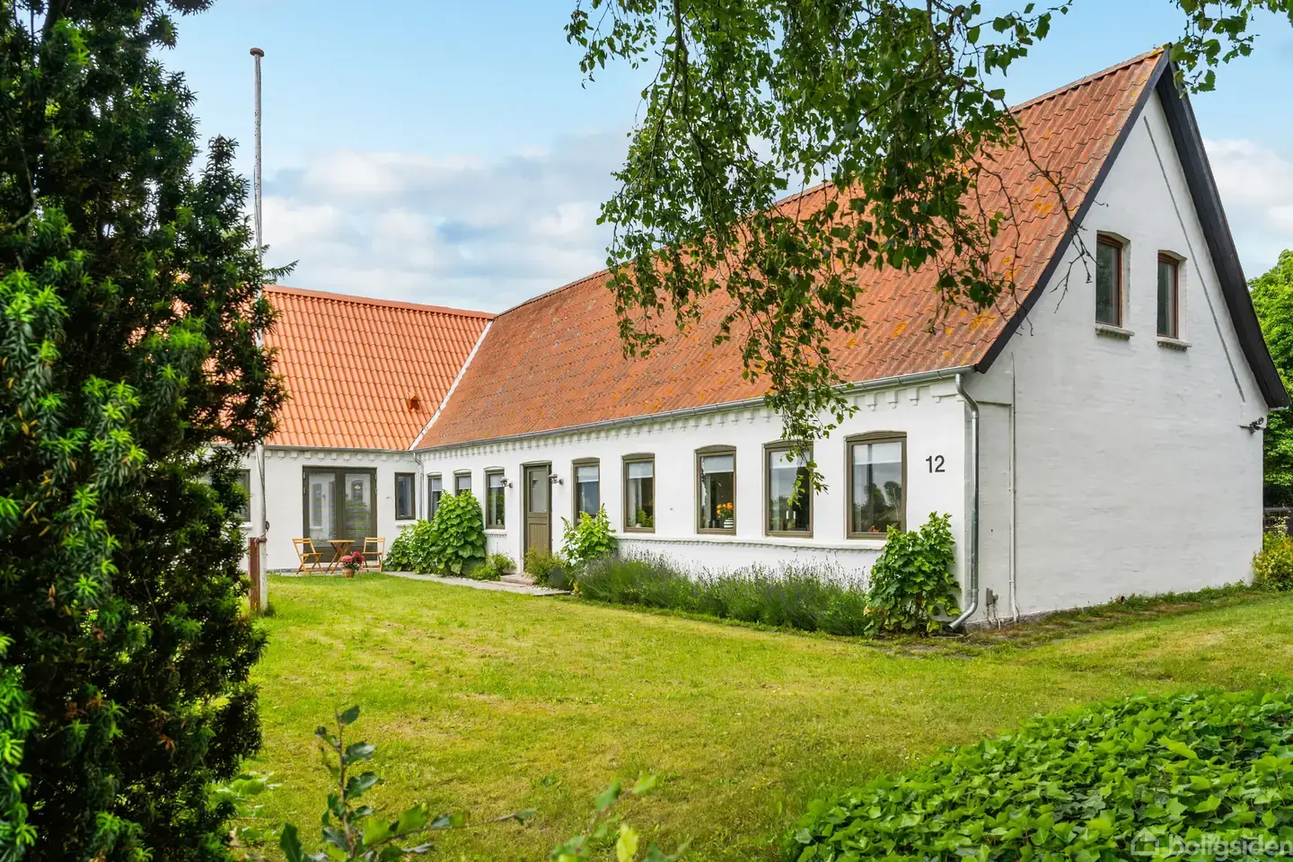 Skøn!!! landejendom på 3,3 hektar og mulighed for dyrehold - Nyt asbestfrit tag - Visning 4