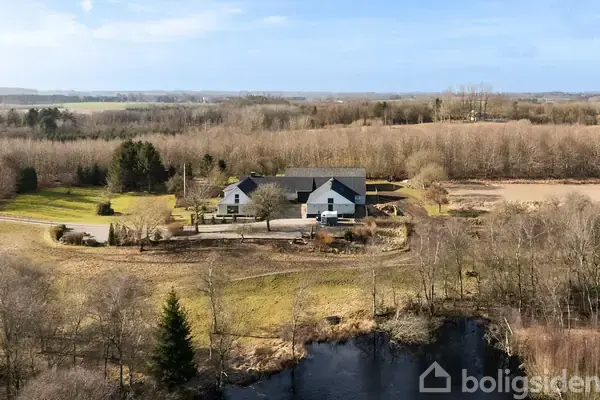 Landejendom på Østervandetvej 21, 8620 Kjellerup