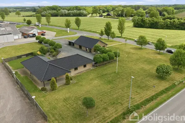 Villa på Hedevej 1, 6740 Bramming
