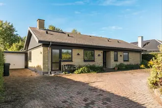Villa på Enebærvej 15, 4900 Nakskov