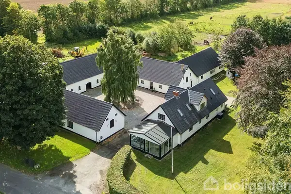 Landejendom på Stenrøgelvej 6, 8620 Kjellerup