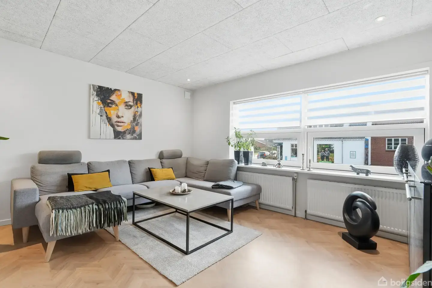 MODERNISERET OG RENOVERET VILLA TÆT PÅ BYEN – pohled 2