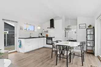 Fritidshus på Lungskilde 4, Enø, 4736 Karrebæksminde