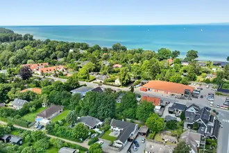 Villa på Poppel Alle 4, 3120 Dronningmølle