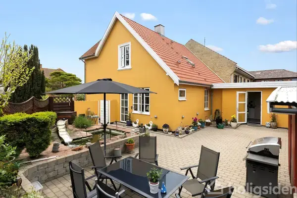 Villa på Jernbanegade 5, 3390 Hundested