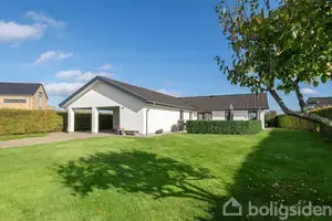 Villa på Asmusgårdsvej 36, 8520 Lystrup