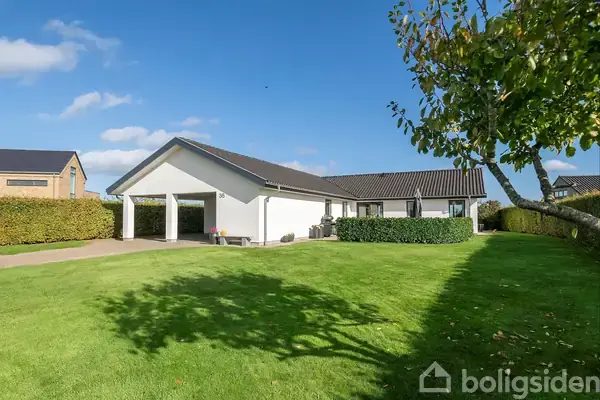 Villa på Asmusgårdsvej 36, 8520 Lystrup