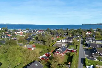 Fritidshus på Gyvelvej 6, Høll, 7080 Børkop