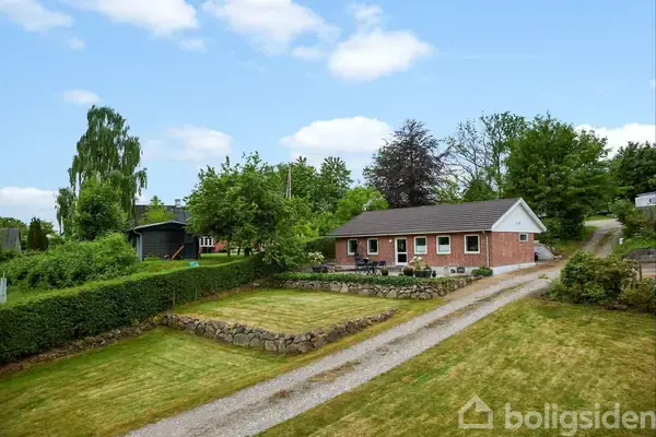 Villa på Lyngballevej 10, 8471 Sabro
