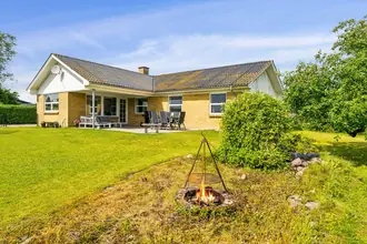 Villa på Randersvej 4, Mejlby, 8981 Spentrup