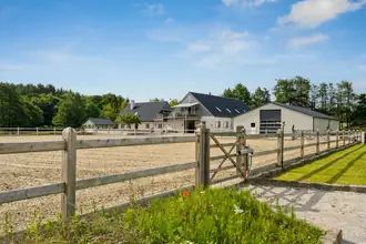 Landejendom på Linnetvej 157+, 159., Skærup Skov, 7100 Vejle