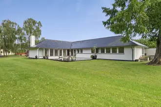 Villa på Torpegårdsvej 8, Sønder Nærå, 5792 Årslev