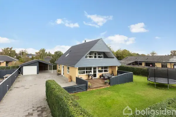 Villa på Elverhøjsvej 9, 9700 Brønderslev