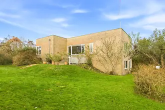 Villa på Jernbanevej 51, Tarup, 5210 Odense NV