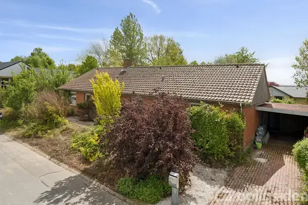 Villa på Rønvangen 122, 8382 Hinnerup