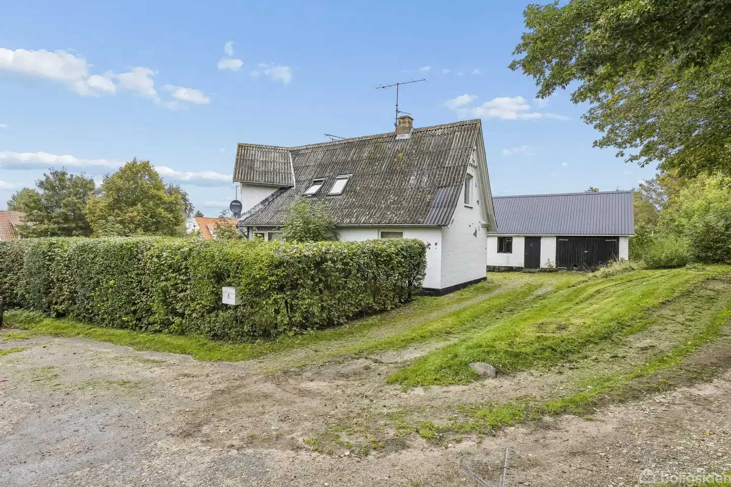 Villa på Hovedgaden 25+27, 4470 Svebølle