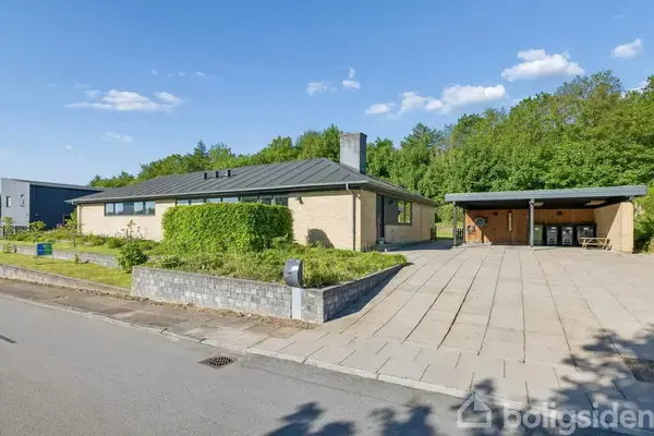 Villa på Safirvej 16, 8541 Skødstrup