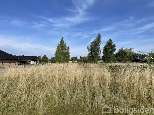 Helårsgrund på Ensianvænget 2, 4840 Nørre Alslev