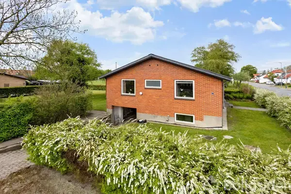 Villa på Skolevænget 2, 9800 Hjørring