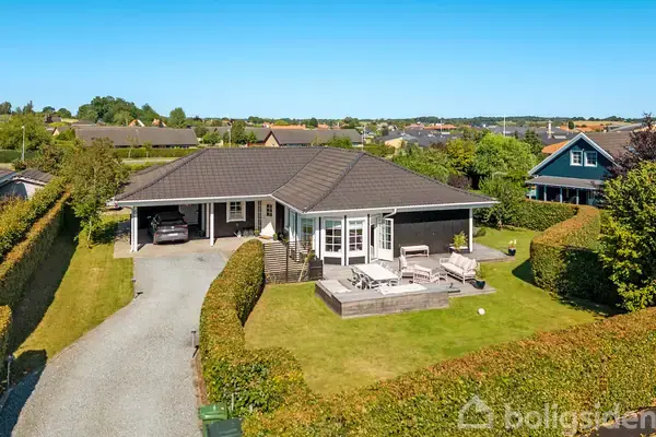Villa på Blommevej 5, 4070 Kirke Hyllinge