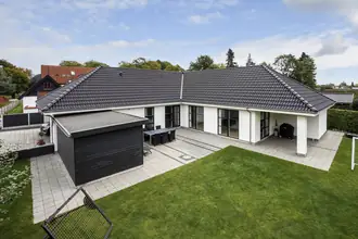 Villa på Grynmøllen 10, Hjallese, 5260 Odense S