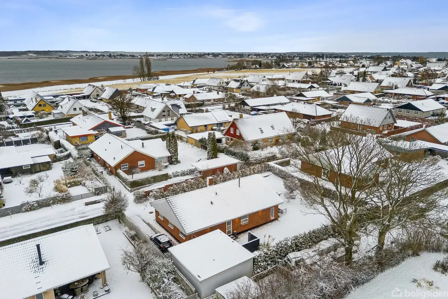 Velindrettet villa på lukket vej i Karrebæksminde