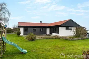 Villa på Højlundsparken 24, 8355 Solbjerg