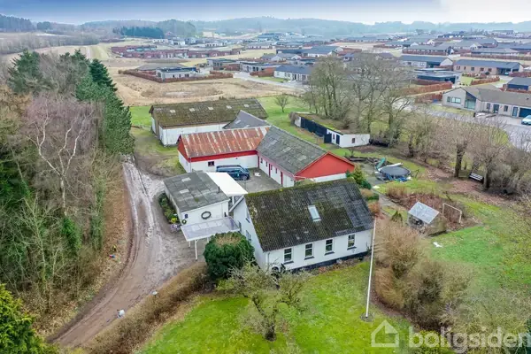 Landejendom på Asylvej 50, 8543 Hornslet