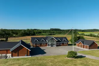 Landejendom på Tuenvej 285, Dvergetved, 9900 Frederikshavn