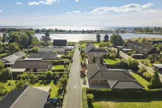 Villa på Lerchenborgvej 6, 2665 Vallensbæk Strand