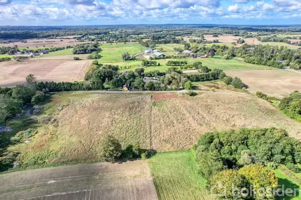 Landejendom på Digelsvej 5, 3480 Fredensborg