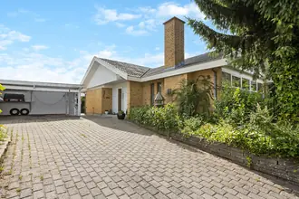 Villa på Høveltsbjergvej 1, 3450 Allerød