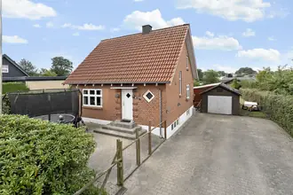 Villa på Skolevej 18, Ølholm, 7160 Tørring