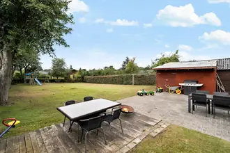 Villa på Skolevej 18, Ølholm, 7160 Tørring