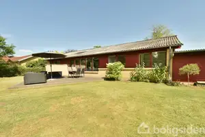 Villa på Syrenvænget 12, 7323 Give