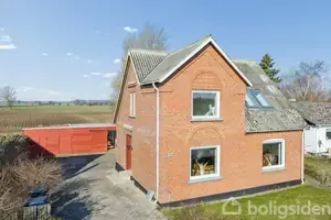 Villa på Nykøbingvej 156, 4800 Nykøbing F