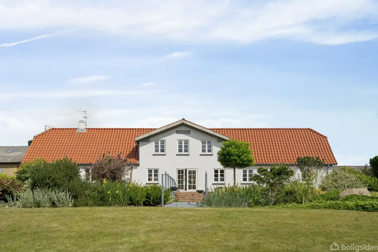 Enestående ejendom med spektakulær udsigt over Kattegat og åbne marker
