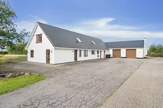 Landejendom på Emvej 37, 9700 Brønderslev