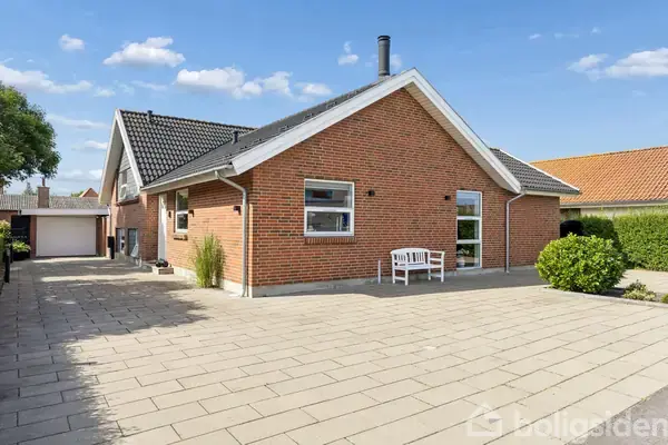 Villa på Strandvejen 35, 7130 Juelsminde