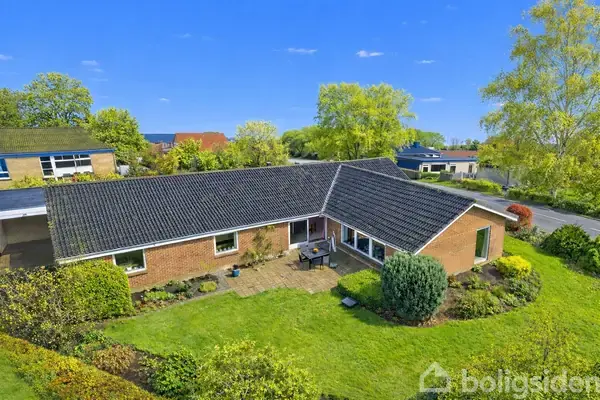 Villa på Kølsenvej 9, 8831 Løgstrup