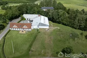 Landejendom på Brogårdsvej 2, 9830 Tårs