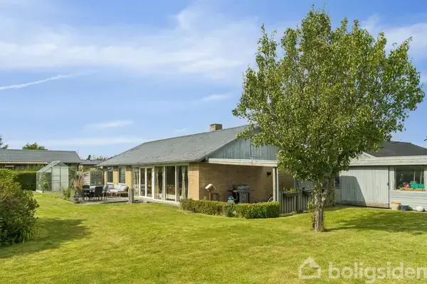 Villa på Tornballevej 99, 8381 Tilst