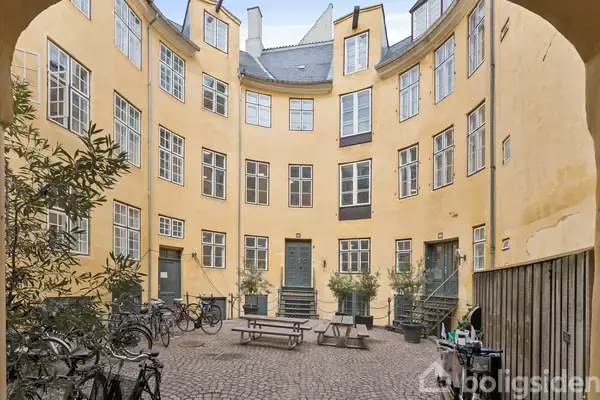 Ejerlejlighed på Snaregade 8, 2., 1205 København K