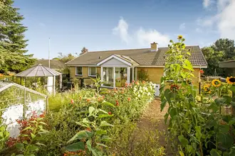 Villa på Kløvevej 16, Skørring, 8544 Mørke