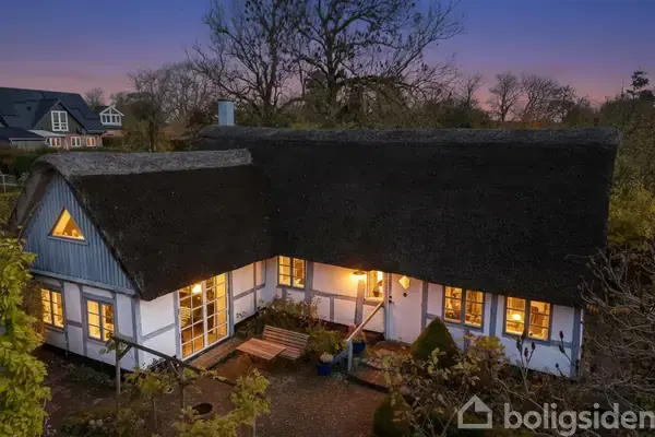 Villa på Kjeldsbjergvej 6, 8520 Lystrup