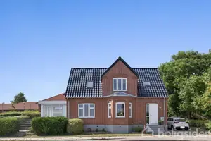 Villa på Grenåvej 703, 8541 Skødstrup