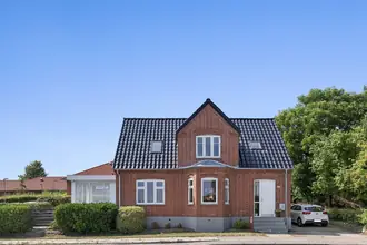 Villa på Grenåvej 703, 8541 Skødstrup